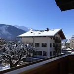 Hotel Dorfgasthof Schlösslstube 3*