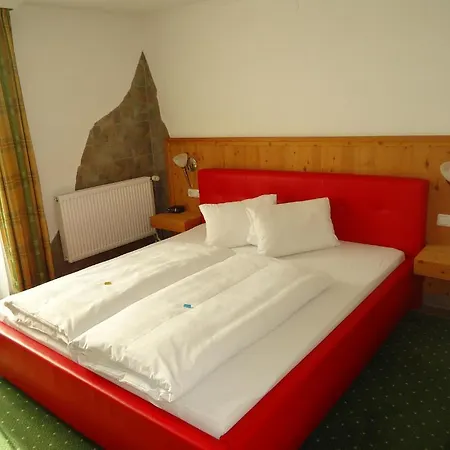 Hotel Dorfgasthof Schloesslstube