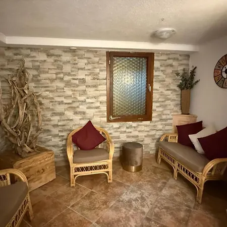 Hotel Dorfgasthof Schloesslstube
