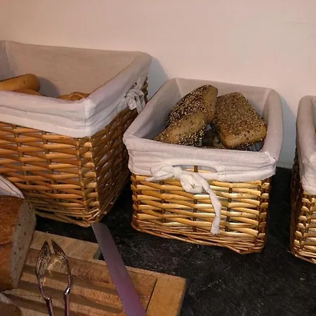 Dorfgasthof Schloesslstube 3*