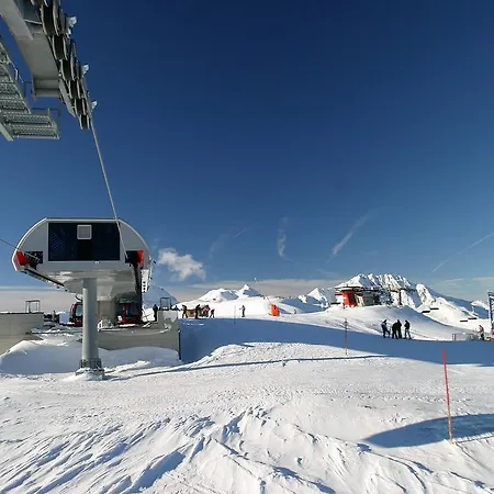 Ξενοδοχείο Dorfgasthof Schloesslstube