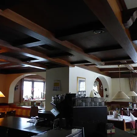 Hotel Dorfgasthof Schloesslstube