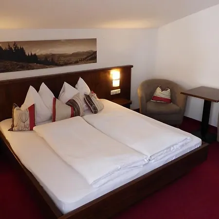 Hotel Dorfgasthof Schloesslstube