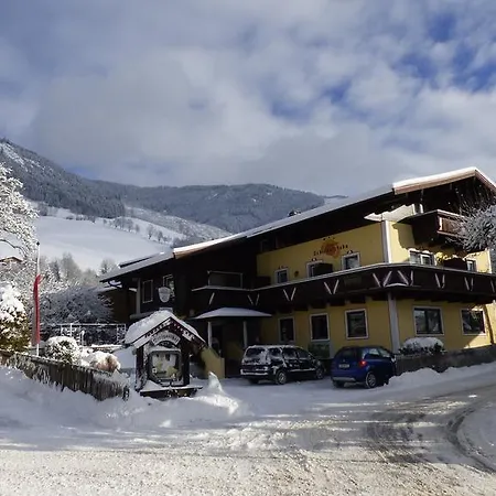 Hotel Dorfgasthof Schloesslstube Hotel